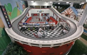 Bunday joyda ishlashni faqat orzu qilish mumkin: Tanishing, dunyoning eng g’ayrioddiy ofislari!