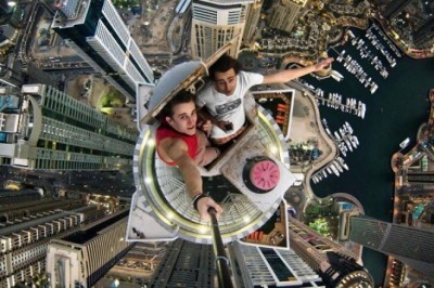 Shunday qilish shartmi? 12 ekstremal selfi. Ularga xatto qarashning o‘zi larzaga soladi!