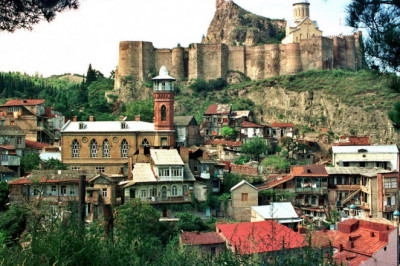 Gruziyaga sayohat: Mamlakatning eng go‘zal maskanlari bilan tanishing!