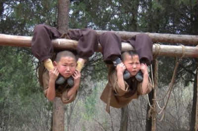 Shaolin jang san’ati tarbiyalanuvchilarining mashqlari