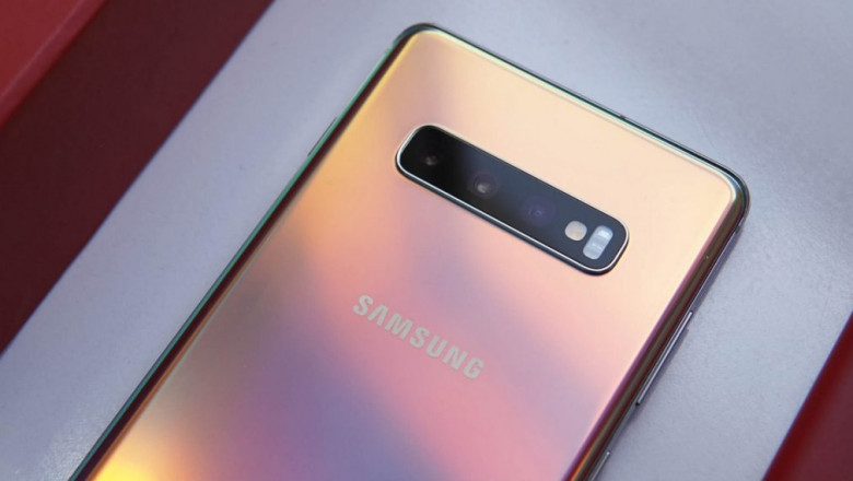 Orqa tomonida 5 ta va old qismida 1 ta kamera: Samsung Galaxy S11 birinchi namoyishda ko'rsatildi