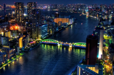 Yirik shaharlarning jozibador va mo’jizaviy tunggi ko’rinishi