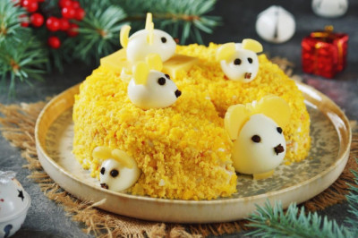 Yangi yil dasturxoni uchun 3 g‘oya: Salatni qay usulda bezatish mumkin?