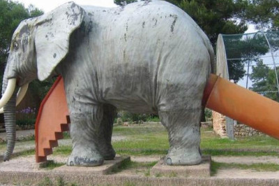 Bolalar maydonchalaridagi ba’zi be’mani va tuturiqsiz arg’umchoqlar